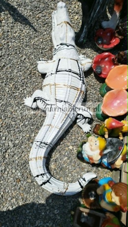 Figurka z żywicy Krokodyl gigant aligator 140 cm 4 kolory srebrny złoty biały czarny