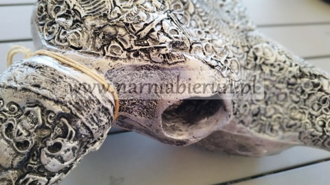 Figurka z żywicy Czaszka bawoła byka do powieszenia złota srebrna 80cm