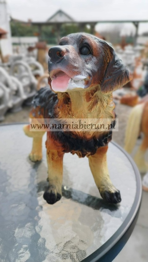 Figurka z żywicy Pies Piesek Kundelek kundel 36 cm.