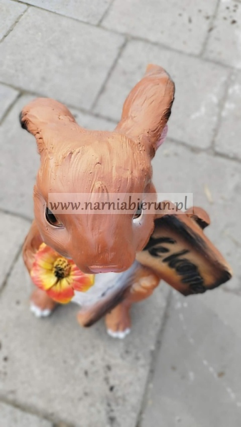 Figurka z żywicy Zając welcome zajączek 73 cm.