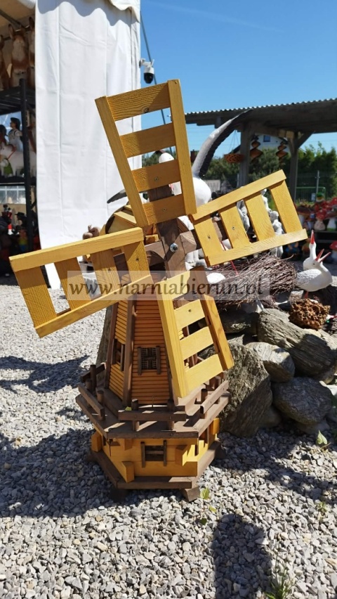 Wiatrak ogrodowy wiatraki drewniane Wysokość 110cm żółty