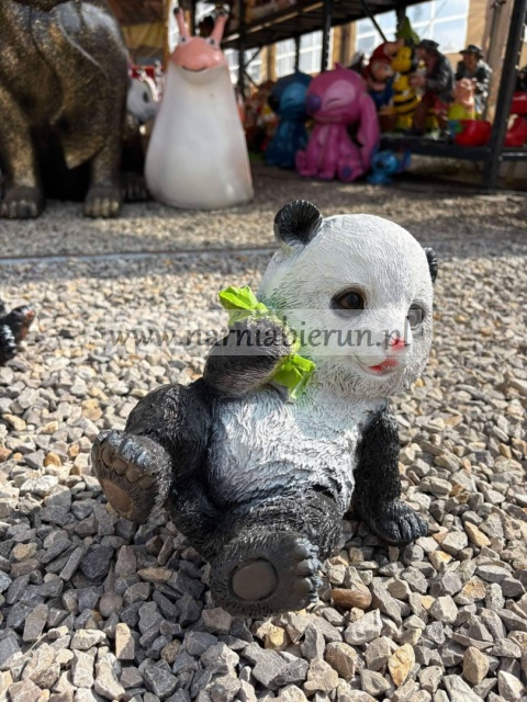 Figurka z żywicy BOBO PANDA MAŁA MIŚ siedząca 25 cm