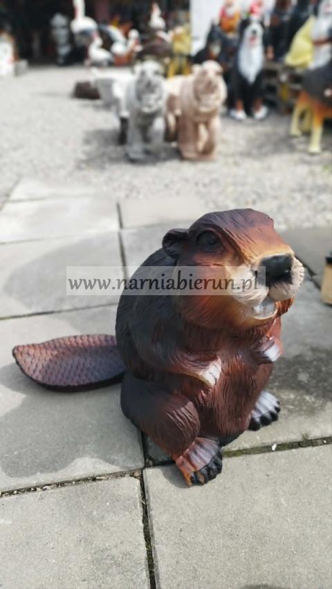 Figurka z żywicy Bóbr 40 cm.