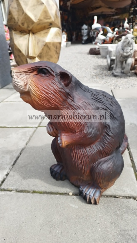 Figurka z żywicy Bóbr 40 cm.