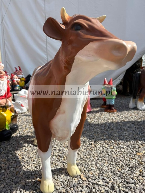 Figurka z żywicy KROWA BRĄZOWA CZARNA 104 cm