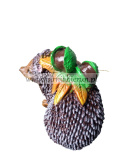 Figurka ogrodowa Jeżyk z kasztanami 22cm