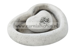 Figurka betonowa SERCE 27 cm.