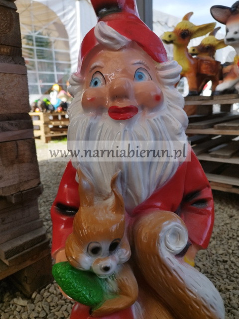 Figurka z żywicy KRASNAL z wiewiórką Figurka z żywicy KRASNAL z wiewiórką