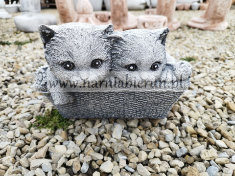 Figurka betonowa donica KOT koty w koszyku 18 cm Figurka betonowa donica KOT koty w koszyku 18 cm