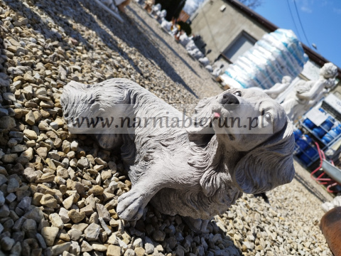 Figurka betonowa Pies piesek siedzący JAMNIK 35 cm Figurka betonowa Pies piesek siedzący JAMNIK 35 cm