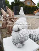 Figurka ogrodowa betonowa SKRZAT Z ULEM H21