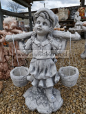Figurka betonowa DZIEWCZYNKA Z WIADERKAMI 54 cm