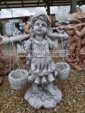 Figurka betonowa DZIEWCZYNKA Z WIADERKAMI 54 cm