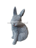 Figurka betonowa DZIKI ZAJĄC SIEDZĄCY 21 cm