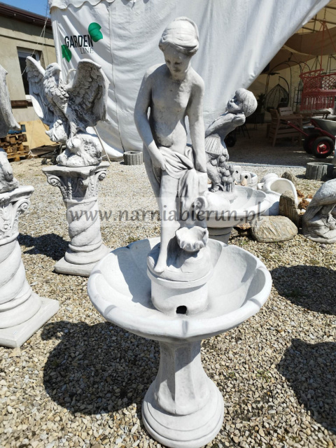 FONTANNA ogrodowa betonowa DAMA Z DZBANKIEM H118 FONTANNA ogrodowa betonowa DAMA Z DZBANKIEM H118