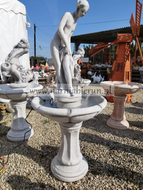 FONTANNA ogrodowa betonowa DAMA Z DZBANKIEM H118 FONTANNA ogrodowa betonowa DAMA Z DZBANKIEM H118
