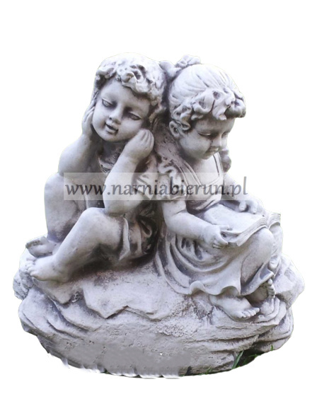 Figurka ogrodowa betonowa DZIECI NA SKALE H31 Figurka ogrodowa betonowa DZIECI NA SKALE H31