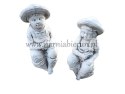 Figurka betonowa DZIEWCZYNA PAULINKA NA PNIU 34 cm