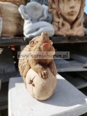 Figurka betonowa JEŻ JEŻYK Z JABŁKIEM 15 cm