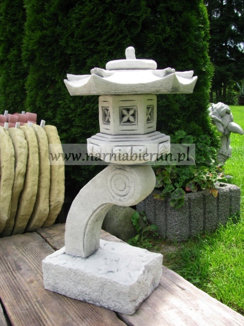 Figurka ogrodowa betonowa PAGODA 60 cm Figurka ogrodowa betonowa PAGODA 60 cm