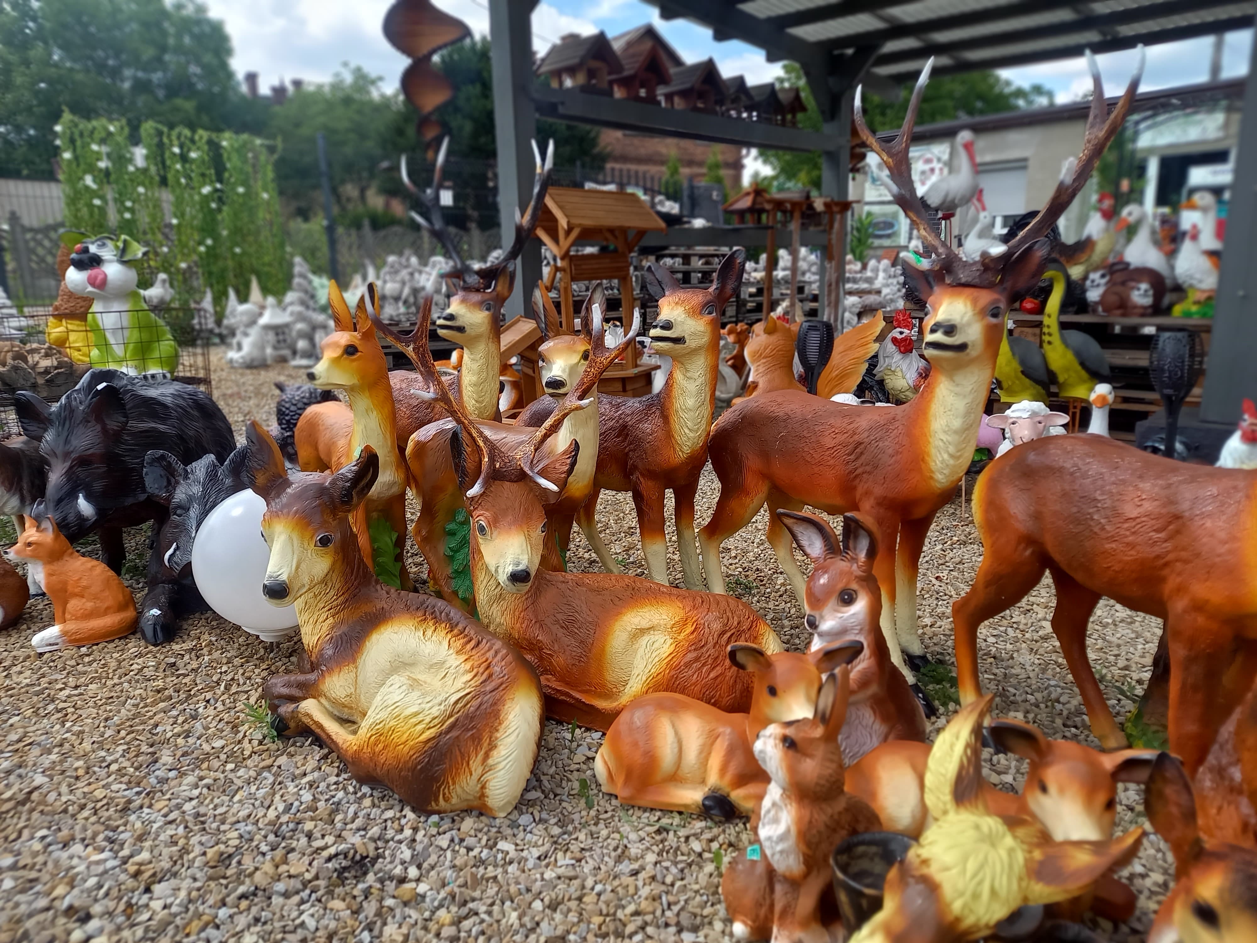 Wyprzedaż  figurek ogrodowych